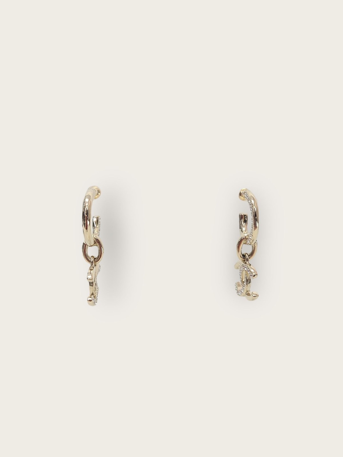 CHANEL Gold Dangling Metal Rhinestone Crystal Earrings 146946489 [P]