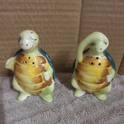Vintage Anthropomorphic Turtle Salt & Pepper Shakers, 1950s ''Swifty the Turtle''