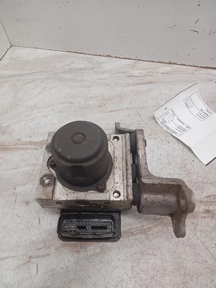 Anti-Lock Brake Part Pump Assembly Hybrid Fits 13-15 ILX 342070 - Image 2 of 4