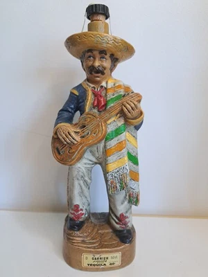 Ancienne bouteille liqueur Tequila Mexicain guitariste déco bar vintage 1978 - Photo 1/4