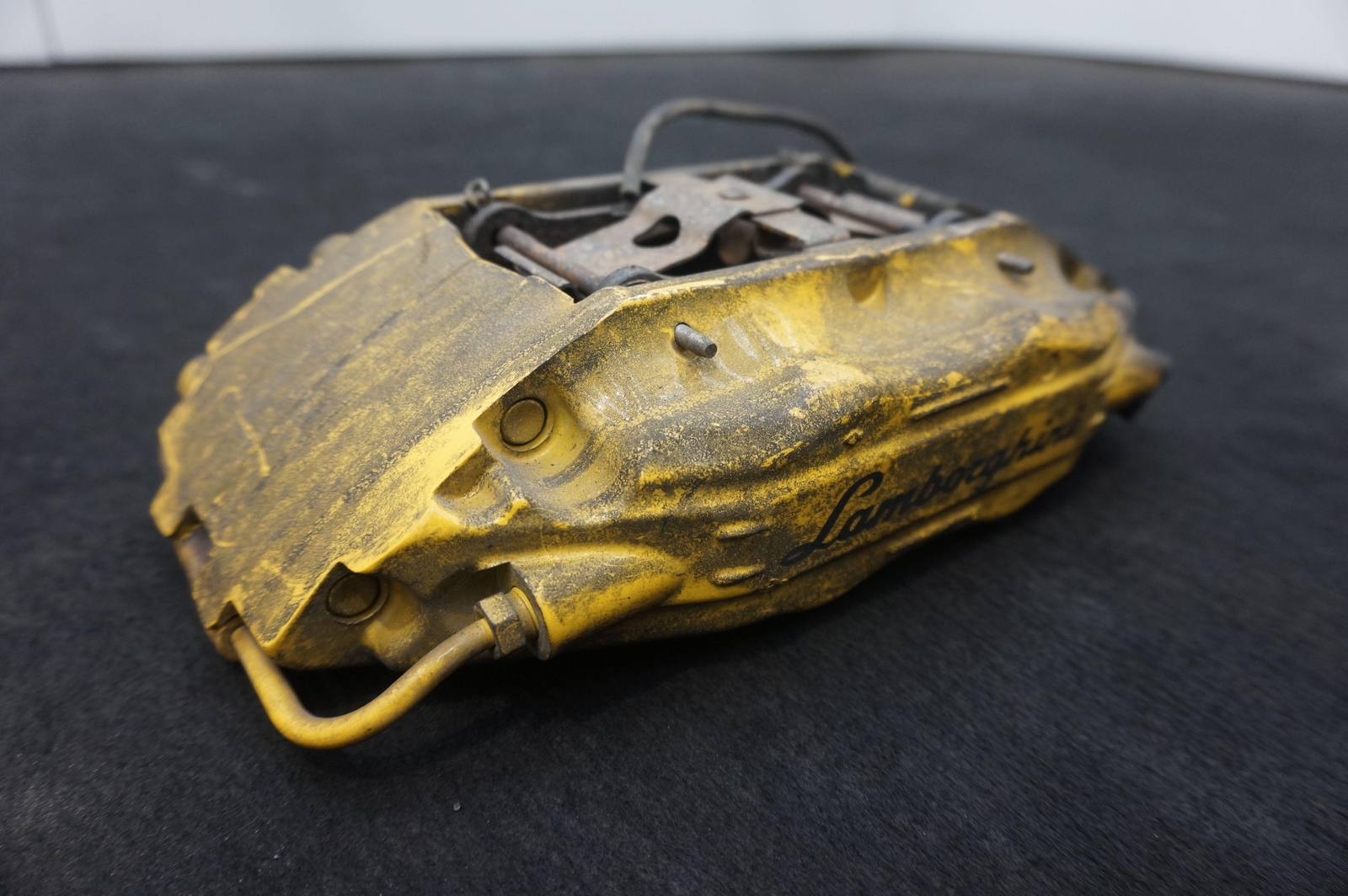 Set 2 Rear Brembo Brake Caliper OEM 410615405N Lamborghini Gallardo Spyder 2008