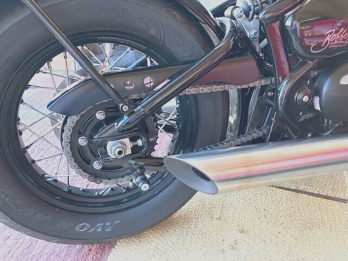 TRIUMPH BONNEVILLE BOBBER BLACK PADDOCK STAND CRASH BOBBINS COTTON REELS - Picture 12 of 12