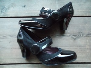 clarks black patent court shoes