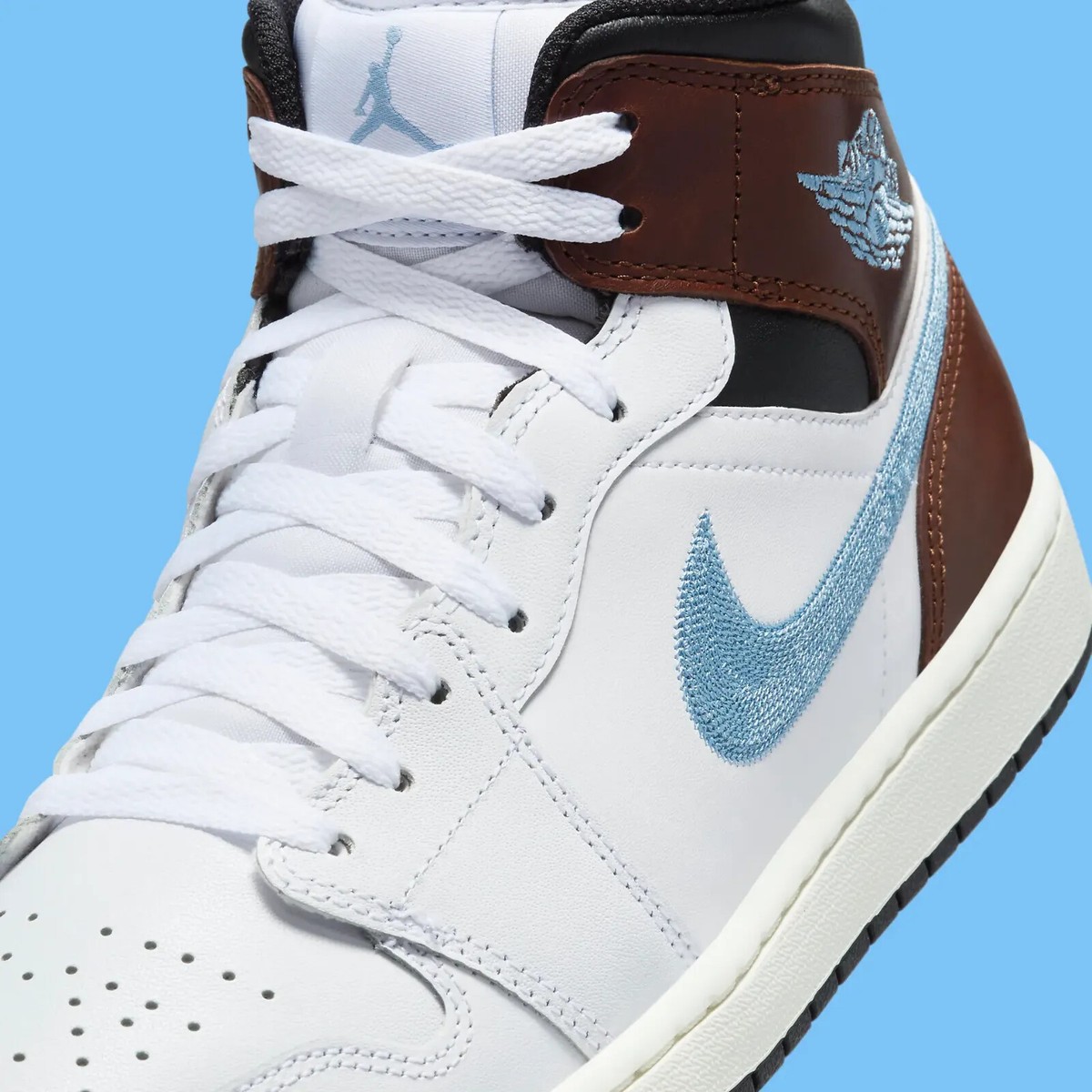 Nike Air Jordan 1 青/白 ミドルカット27cm 楽天市場】ナイキ エアジョーダン1 ミッドカット ホワイト