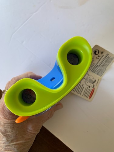 Horizontal Viewer with Try Me Reel K9883 3D View-Master 2002 K9883 w/ Tag - Picture 4 of 8