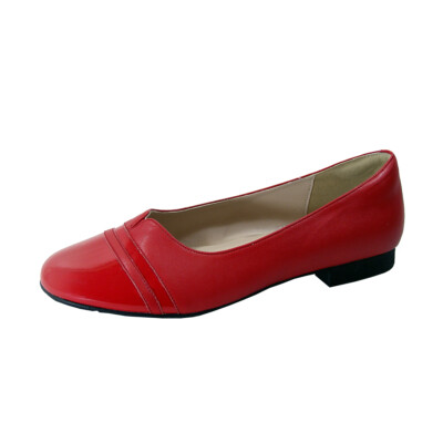   PEERAGE Marina Women's Wide Width Round Toe Leather Skimmer Flats  