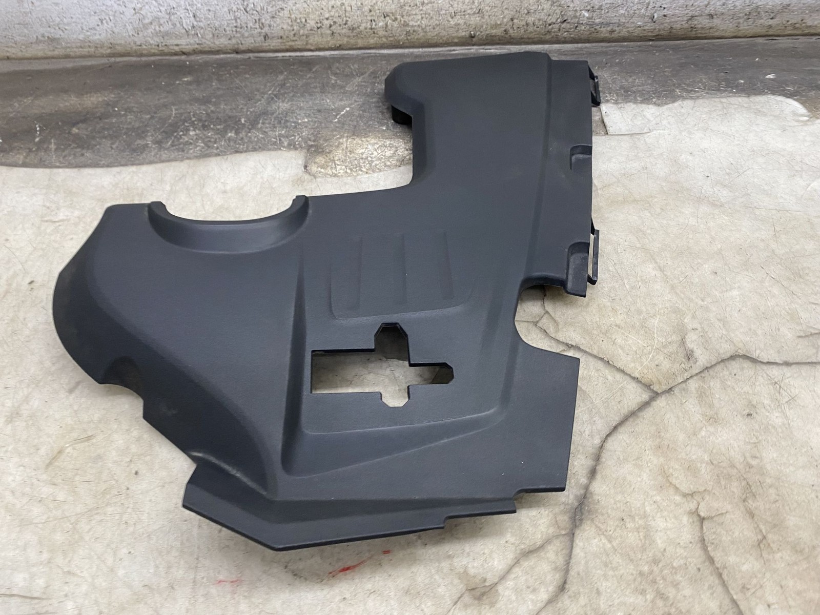 2016-2020 BENTLEY BENTAYGA OEM 6.0L W12 FRONT LEFT EINGNE TRIM PANEL 36A805983D