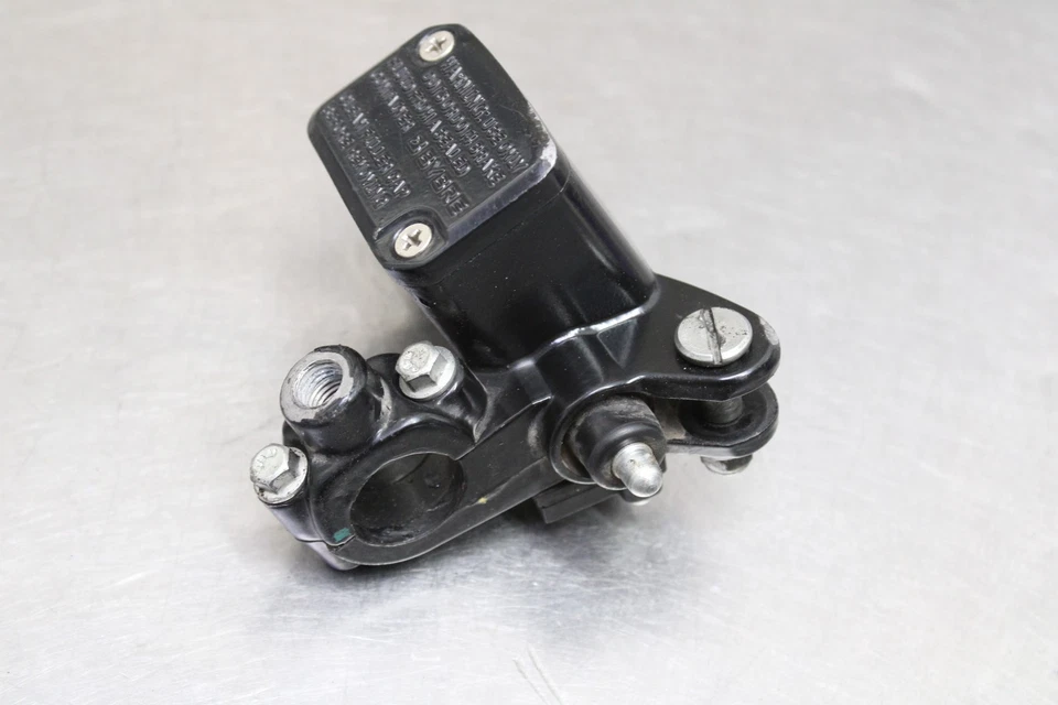 14-16 KTM 390 DUKE FRONT BRAKE MASTER CYLINDER 93713001000 Foto 2 de 4