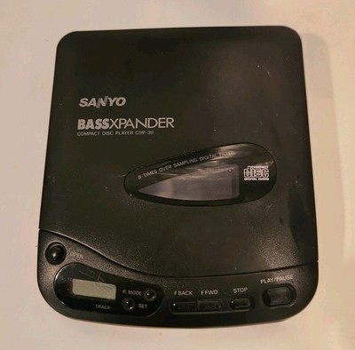 Sanyo Compact Portable CD Player Bassxpander Model CDP30 1992