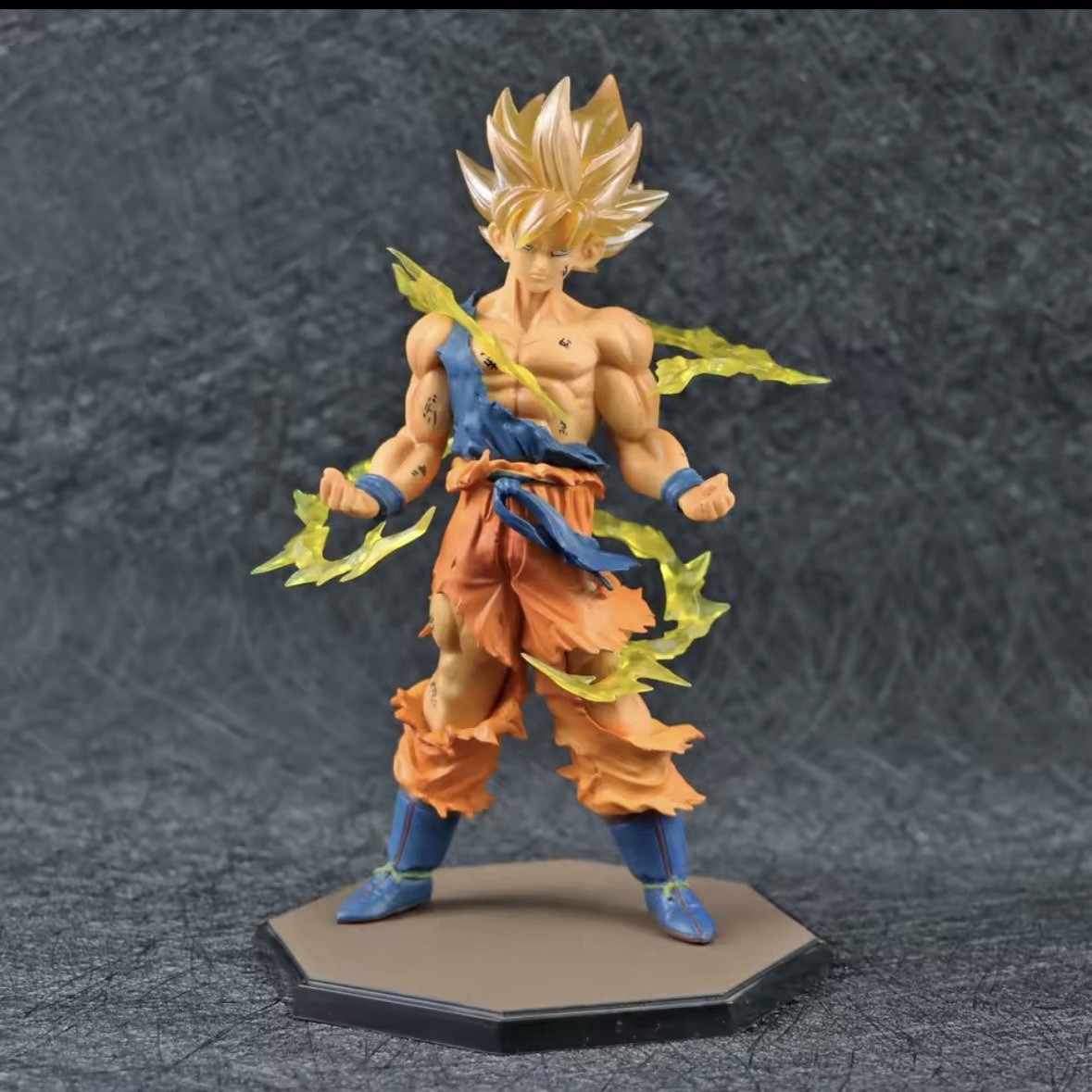 Deagon Ball Son Goku Super Saiyan 17 cm/6.69 pollici Goku DBZ action Figure