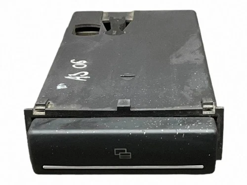 Dashboard storage compartment