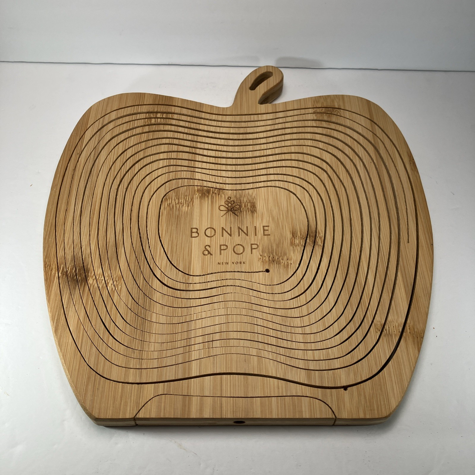 Bonnie And Pop Of New York Wooden Expandable Bowl/Tray Perfect Unused Condition