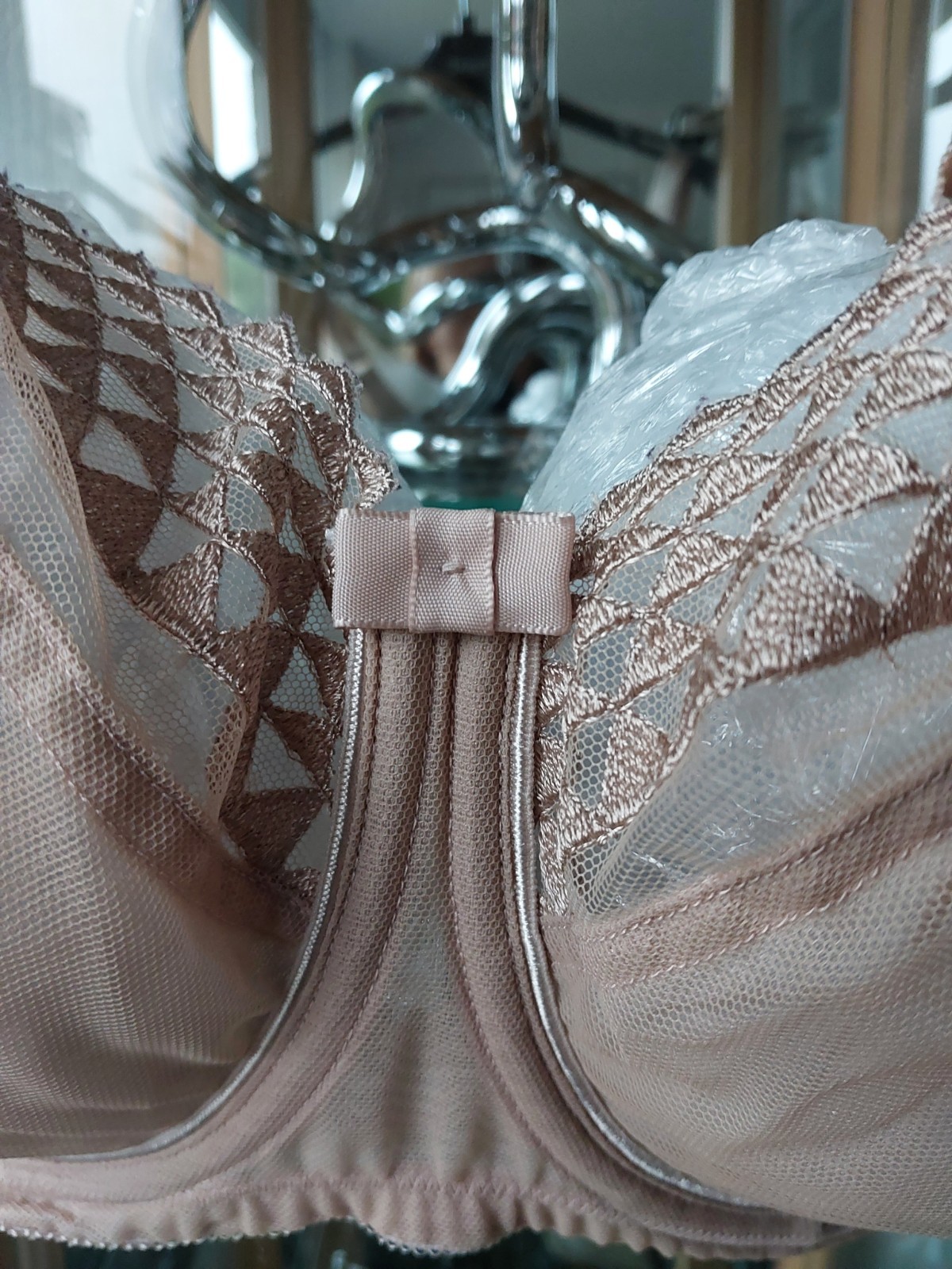 Picture 2 of 10