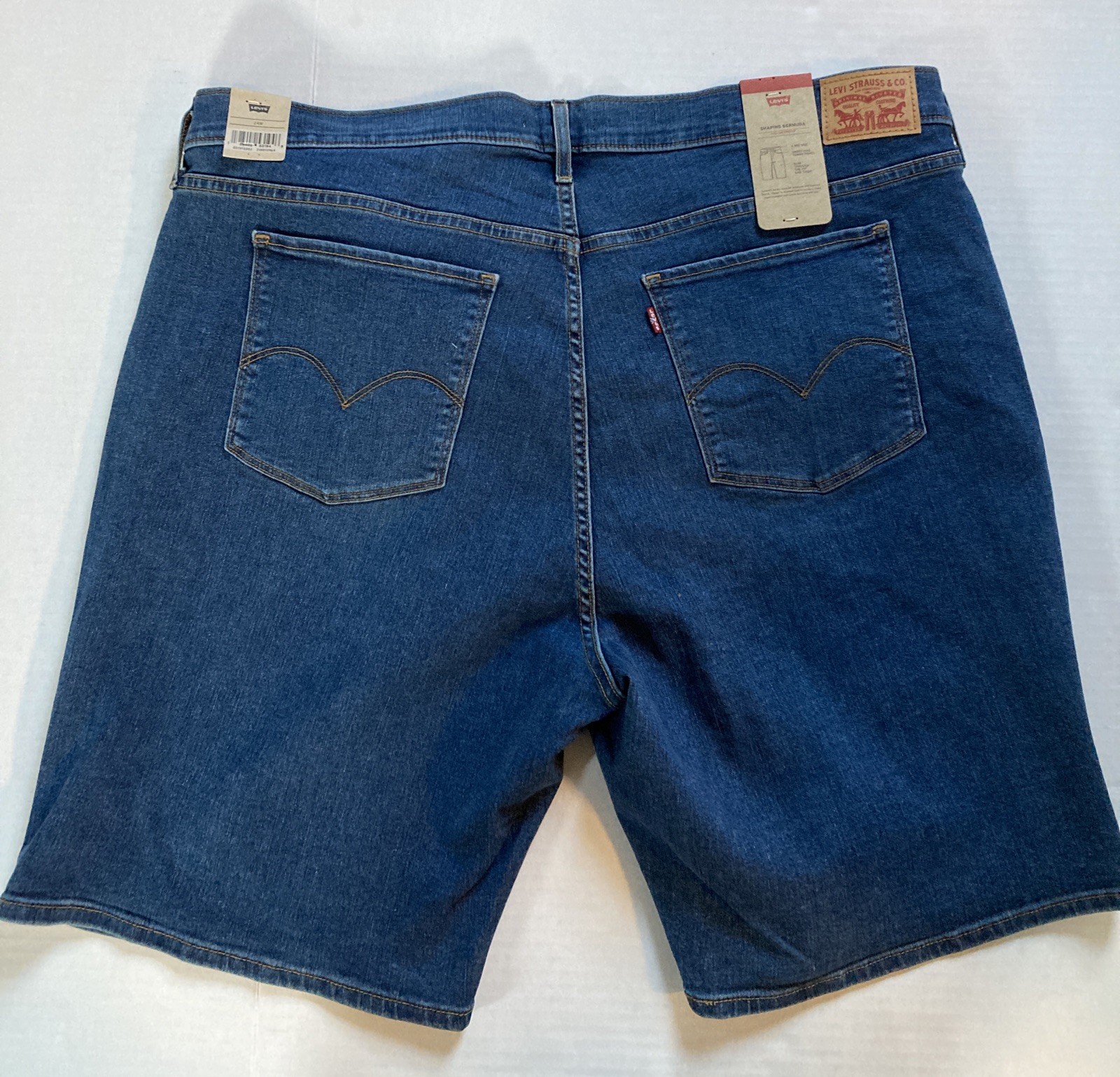 Levi Shaping Bermuda Shorts 24W New