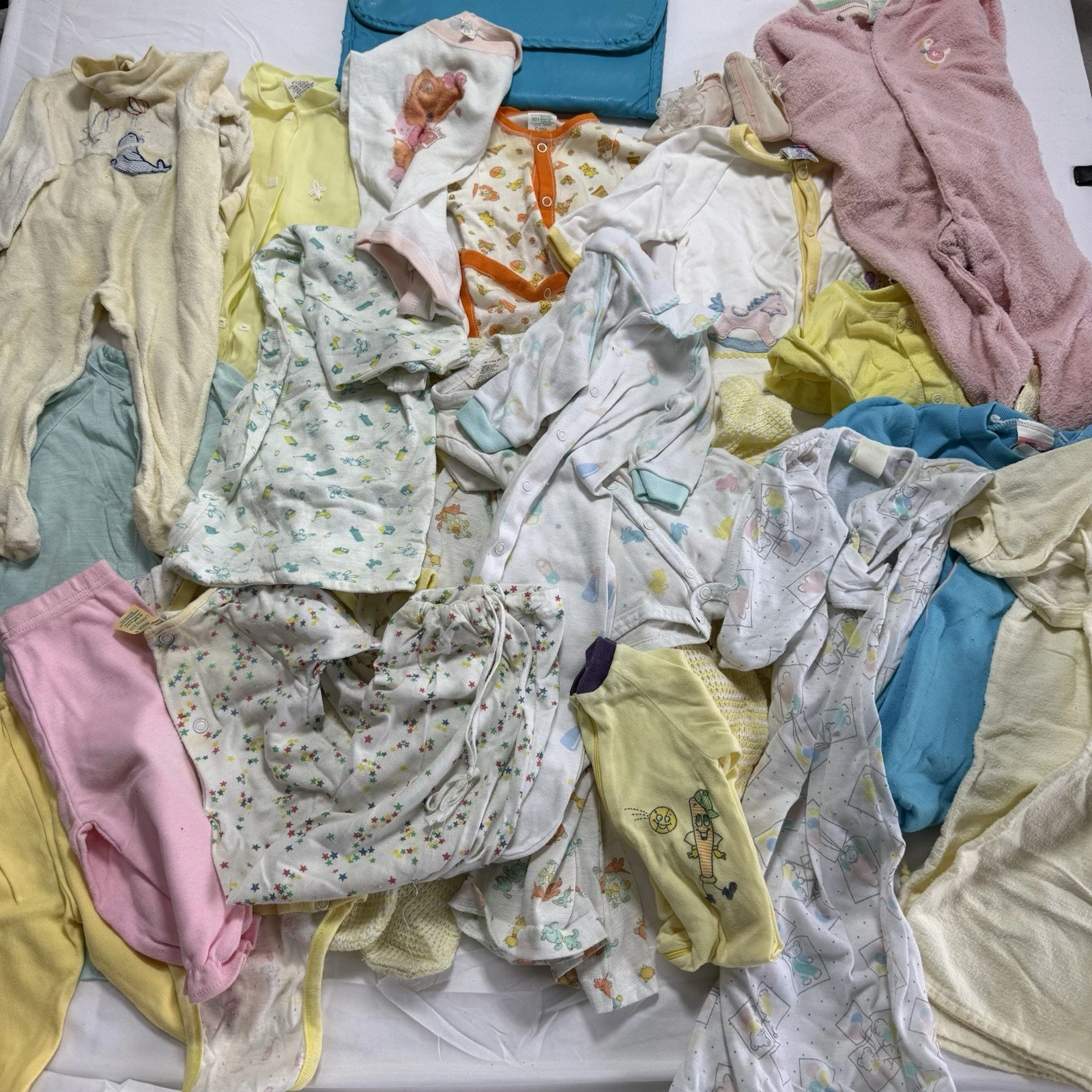 Vintage Baby Clothes Lot Of 25 Pieces Girls Mixed Sizes And Brands
Opens in a new window or tab