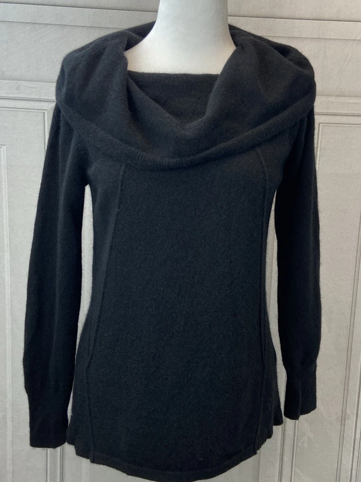 Suéter envolvente suave para mujer pequeño pequeño cachemir negro cálido al hombro Foto 2 de 4