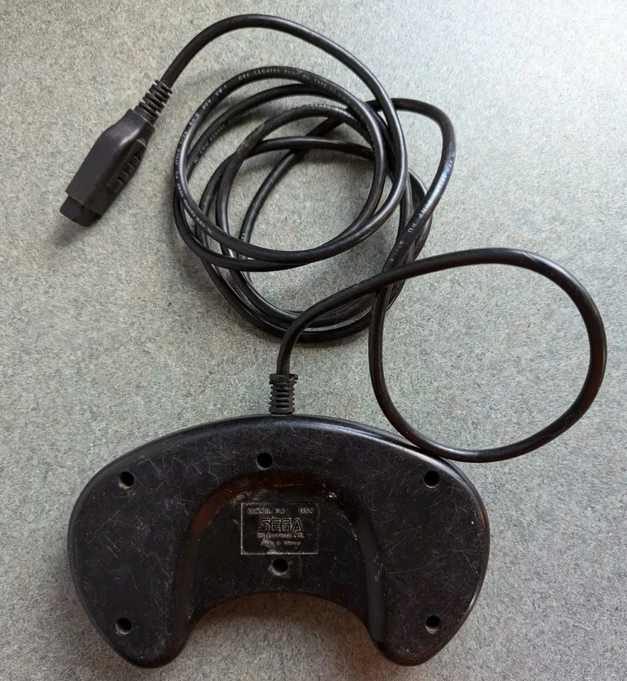 Sega Genesis 3-Button Controller Authentic Original, Tested/ Working, Used - Image 4 of 4