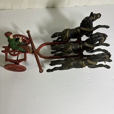 Vintage Cast Iron 3 Horse Ladder Truck Wagon Team. Very Good Condition.