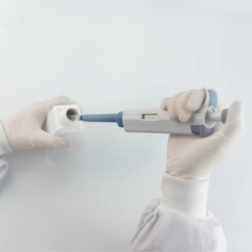 Latex Disposable Gloves Powder-Free 100 Pack Micro Textured 5.7g - Clara Brand - Picture 4 of 28