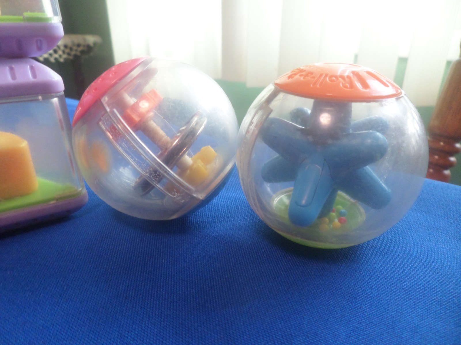 FISHER PRICE PEEK A BOO BLOCKS LOT