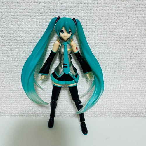 Character Vocal Series 01 Hatsune Miku 2.0 Figma 200 Figure Max Factory USED - Picture 2 of 15