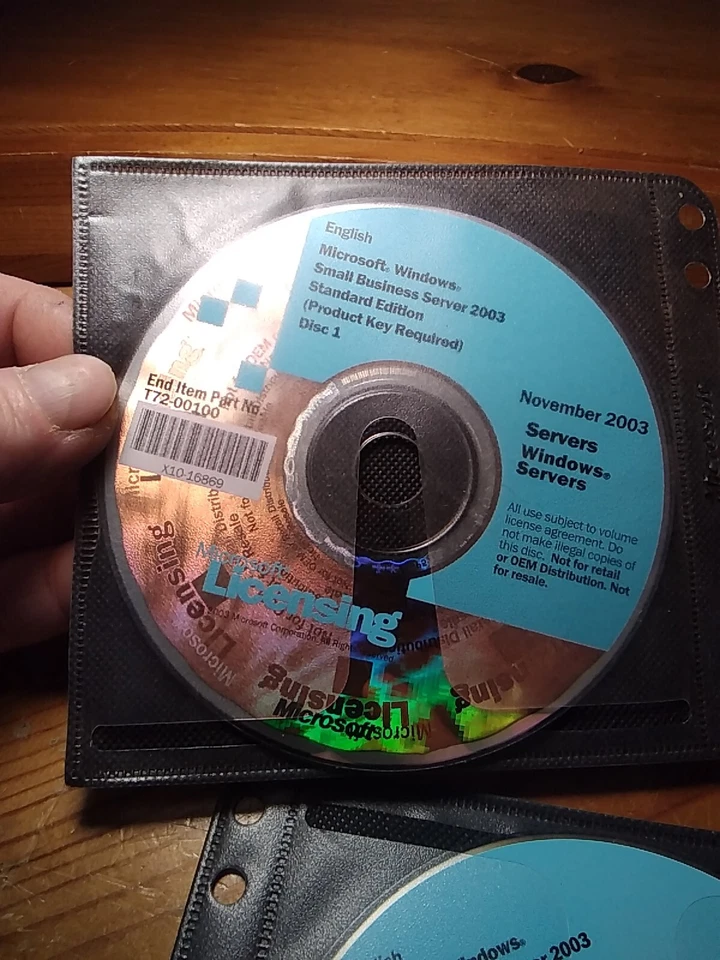 Microsoft Licensing Windows Server 2003 Small Business Standard Edition 3 Discs - Image 2 of 4