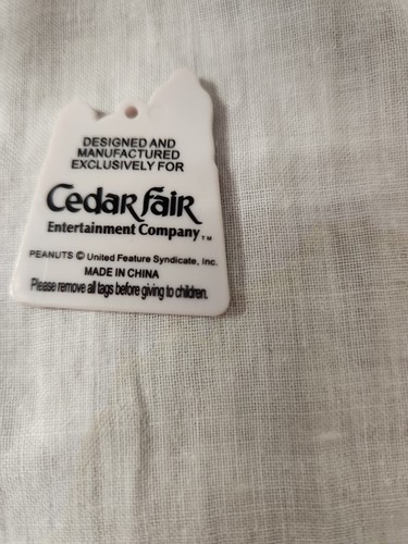 Peluche Snoopy Cedar Fair con etichetta usato in ottime condizioni - Foto 6 di 7