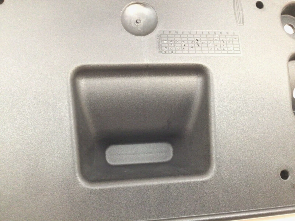 Soporte de matrícula para parachoques delantero Lincoln Continental 2017-2020 GD9Z-17A385-AA Foto 4 de 4
