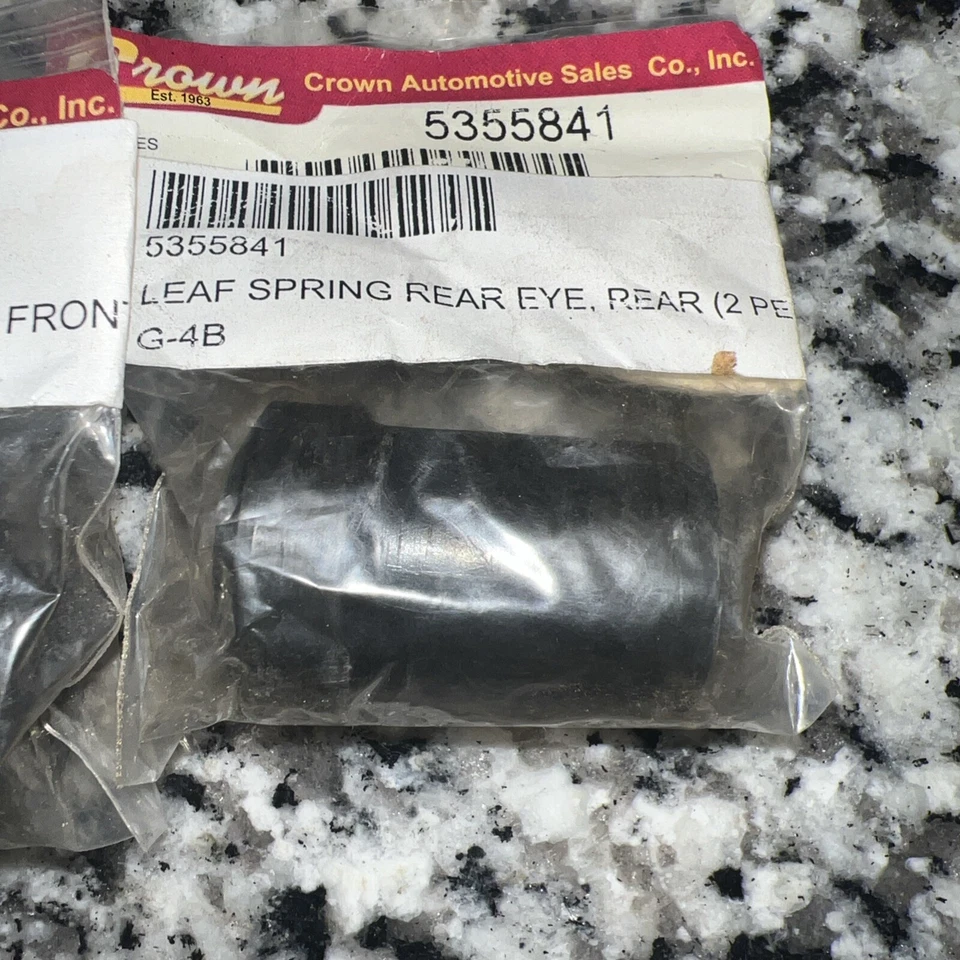 J5355966 Bujes de resorte de hoja delanteros 5355966 para Jeep CJ7 Scrambler CJ5 76-83 Foto 2 de 4