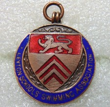 1937 Leyton Schools (London) Swimming Association 1/4 Mile Award Badge