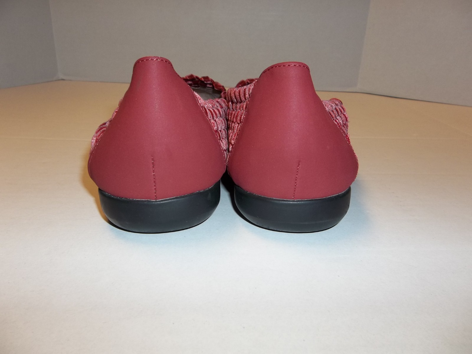 Comfortview The Bethany Slip On Flat Size 11W Red Comfort Padded Woven Loafer