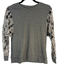 long sleeve shirt lace gray white crew neck no size tag small length 22" READ