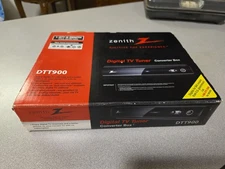 ZENITH Digital TV Tuner Converter Box/ DTT900 No Remote NEW-OPEN BOX
