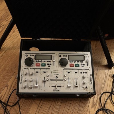 Numark DJ Package CDMIX NS7 Controllers Speakers Microphones MP3 Fader Cue