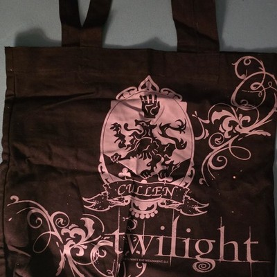 Twilight Cullen Crest Black Tote Bag Pink Graphic Print - The Twilight Saga
