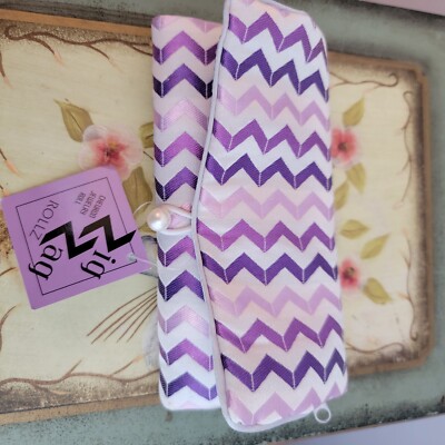 NWT Zig Zag Jewelry Roll