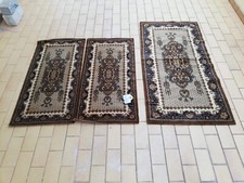 Completo di tappeti persiani scendiletto di lana