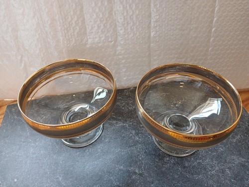 Two Handblown Sherbert Dishes With Gold Silver Colored Rim Trim 4.5" Diameter - Picture 2 of 8