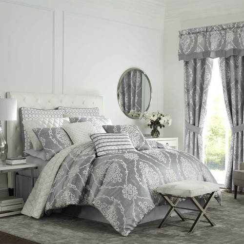 Croscill Isla Queen 4 Piece Comforter 