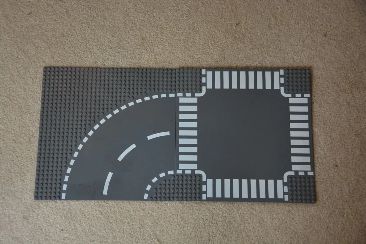 LEGO CITY Curve and Crossroad 60237 grey road pieces