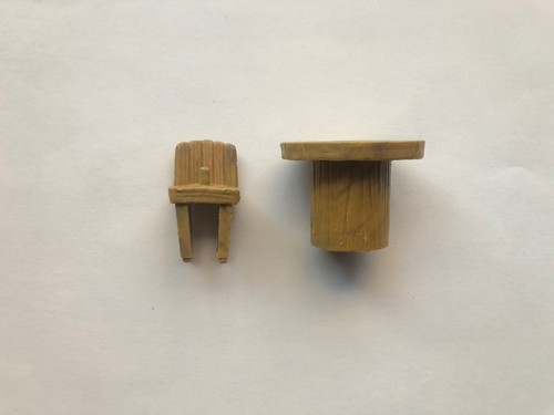 Vintage Storykins GOLDILOCKS Doll Table & Chair only - Picture 2 of 3