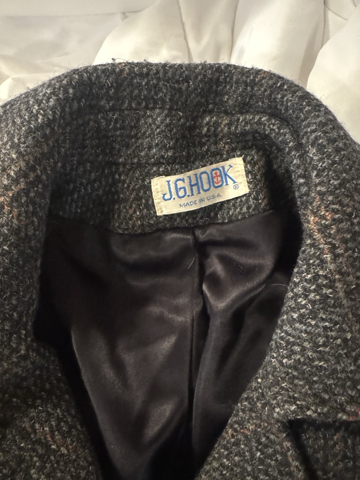 J.G. Hook Gray Plaid Collared Button Overcoat Poc… - image 3