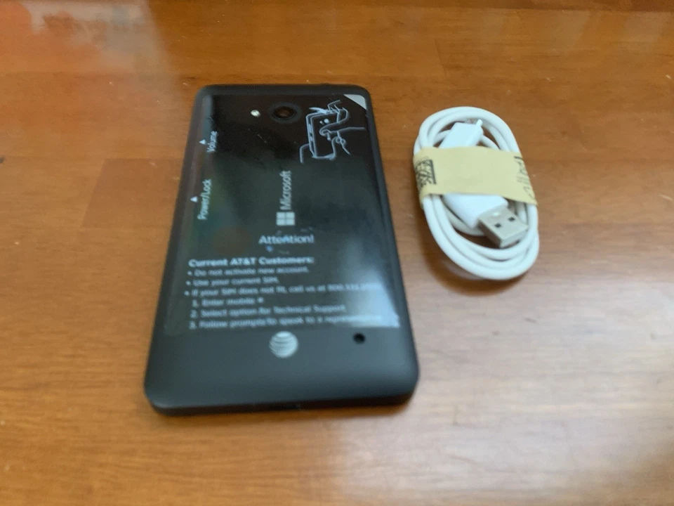 Smartphone Microsoft Lumia 640 LTE - 8GB - Negro (AT&T) Foto 2 de 2