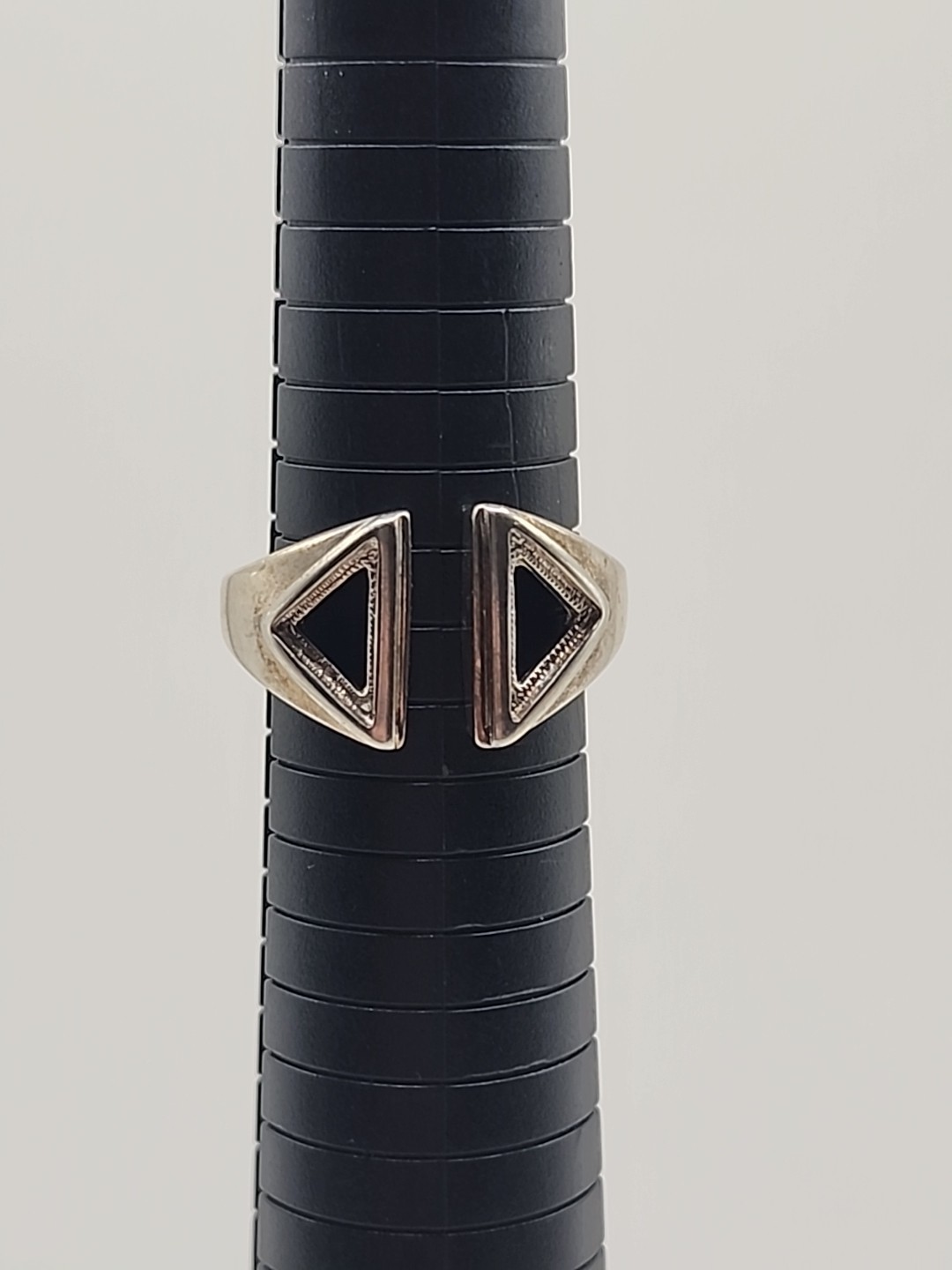 Sterling Silver Silpada Double Triangle Ring Sz 11 - image 2