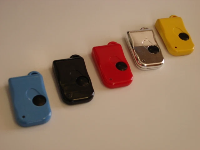 Cubierta de mando a distancia Ferrari 355 360 550 575 de repuesto color amarillo brillante Foto 3 de 4