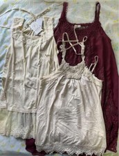 Axes femme camisole bulk sale, good condition