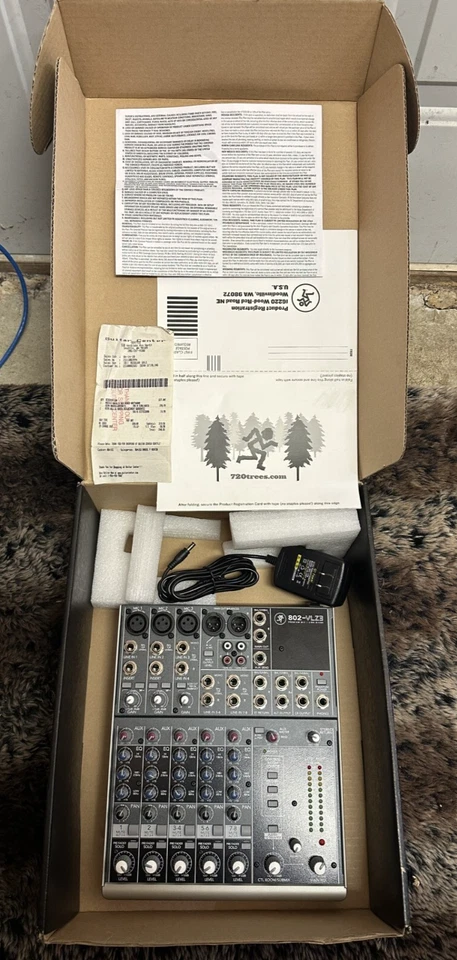 Mezclador de micrófono/línea premium de 8 canales Mackie 802-VLZ3 *SIN FUENTE DE ALIMENTACIÓN* Foto 2 de 4