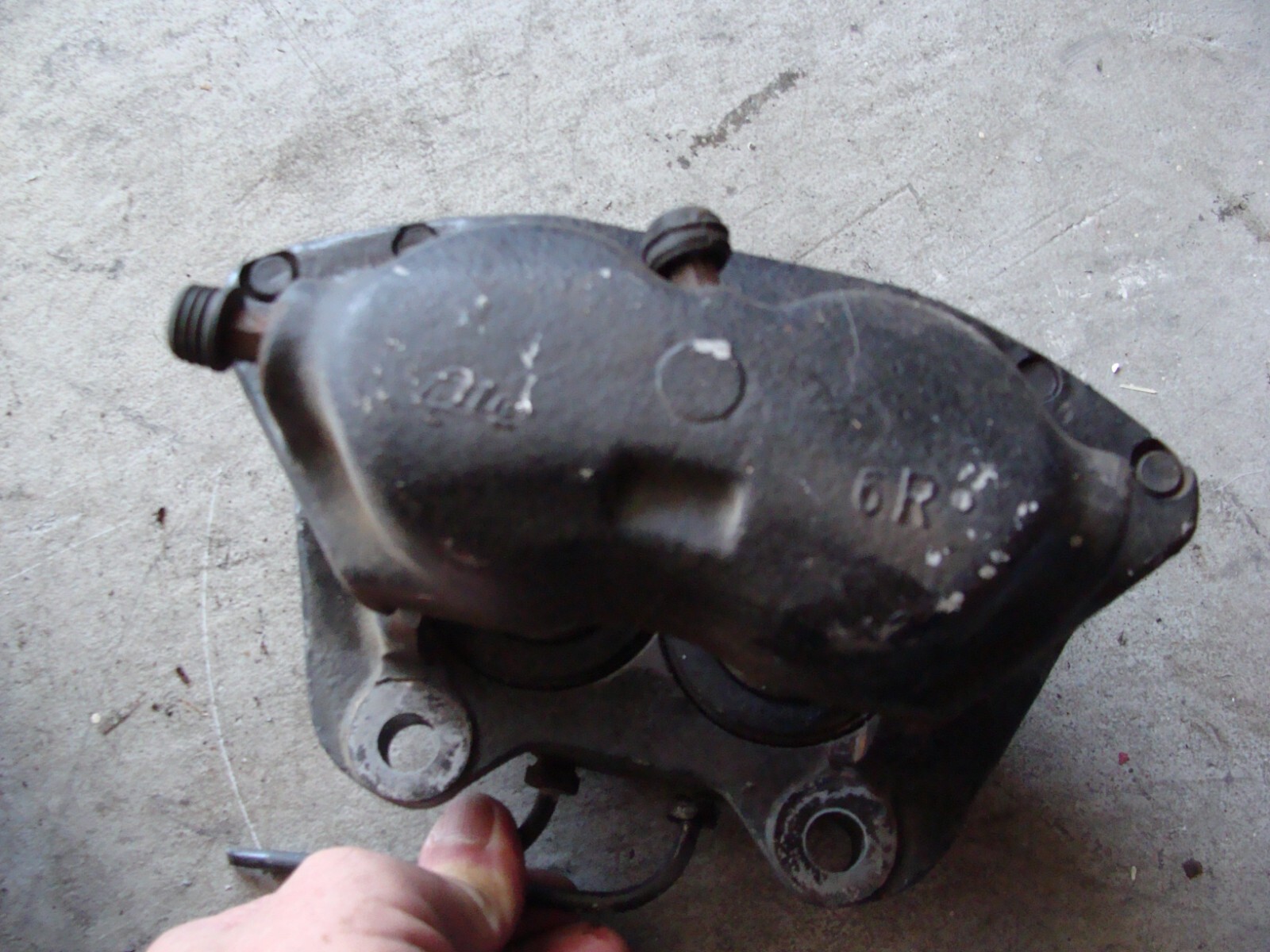 197881 BMW OEM E24 E12 Front brake calipers TESTED WORKING FOR Vented