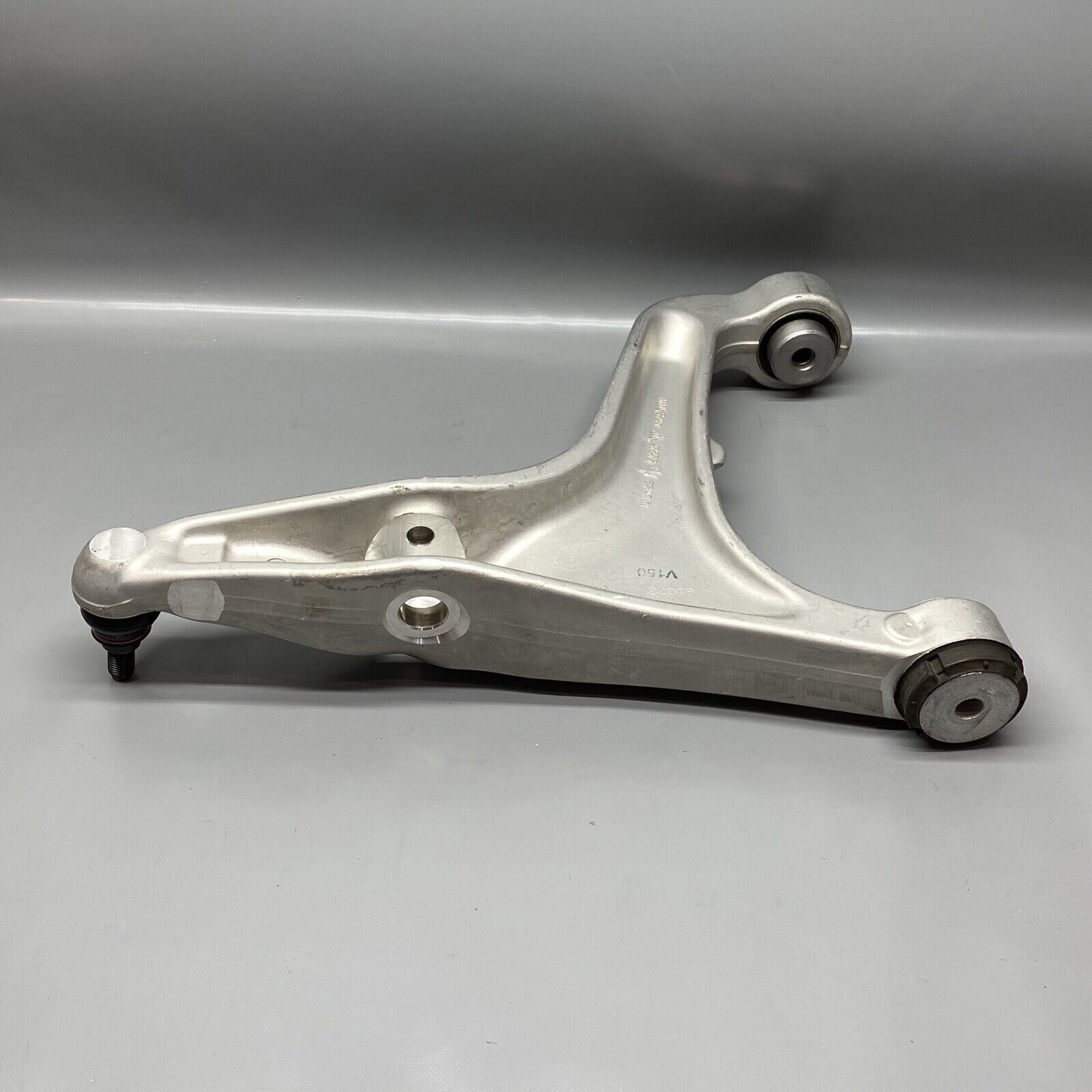 MASERATI QUATTROPORTE CONTROL ARM RIGHT FRONT 2014 2015 2016 6701078020 OEM