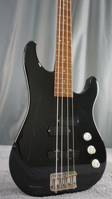 Fernandes Limited Edition - Black Japan 4-String PJ Bass